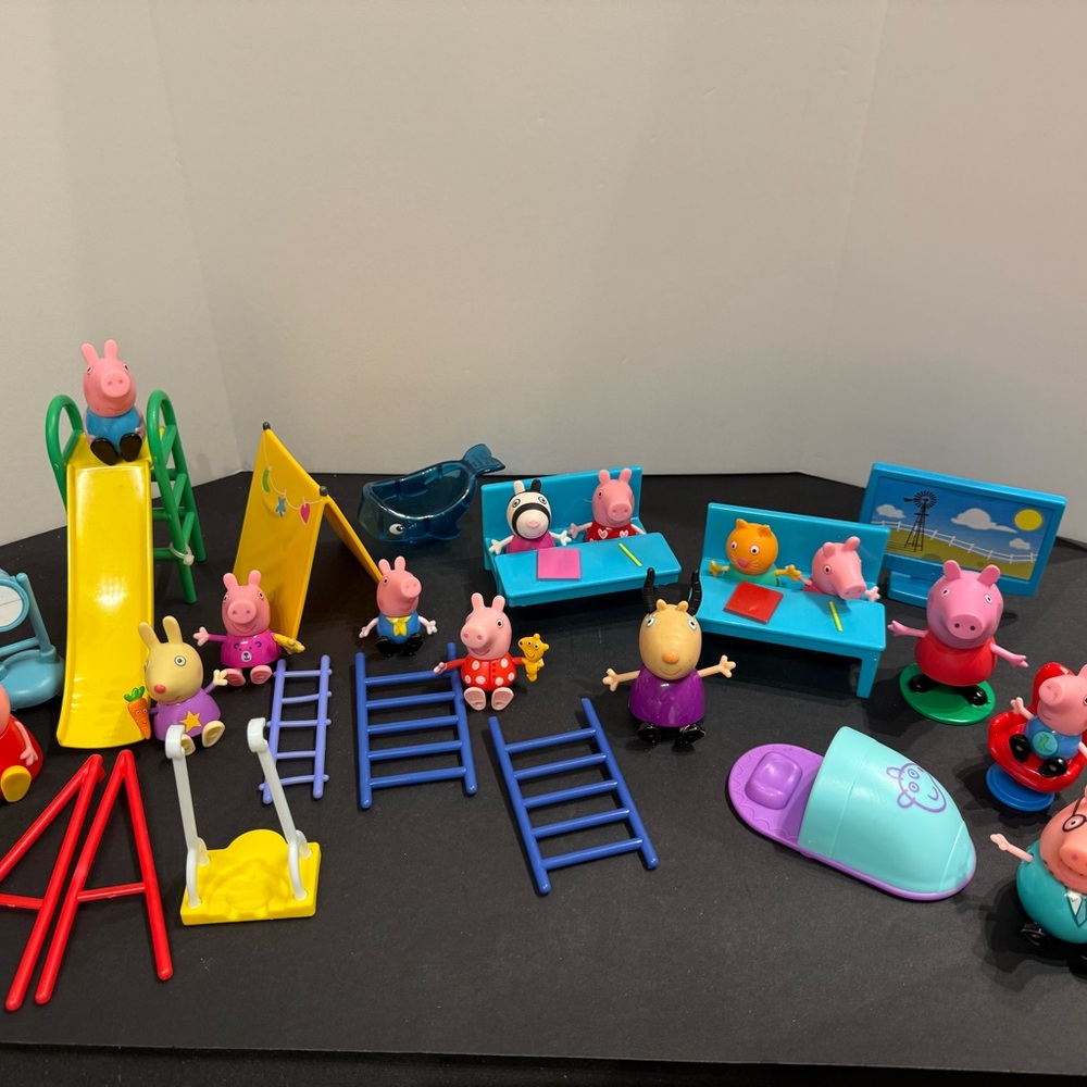Peppa Pig Tent, Playground, school, etc Figures Playset